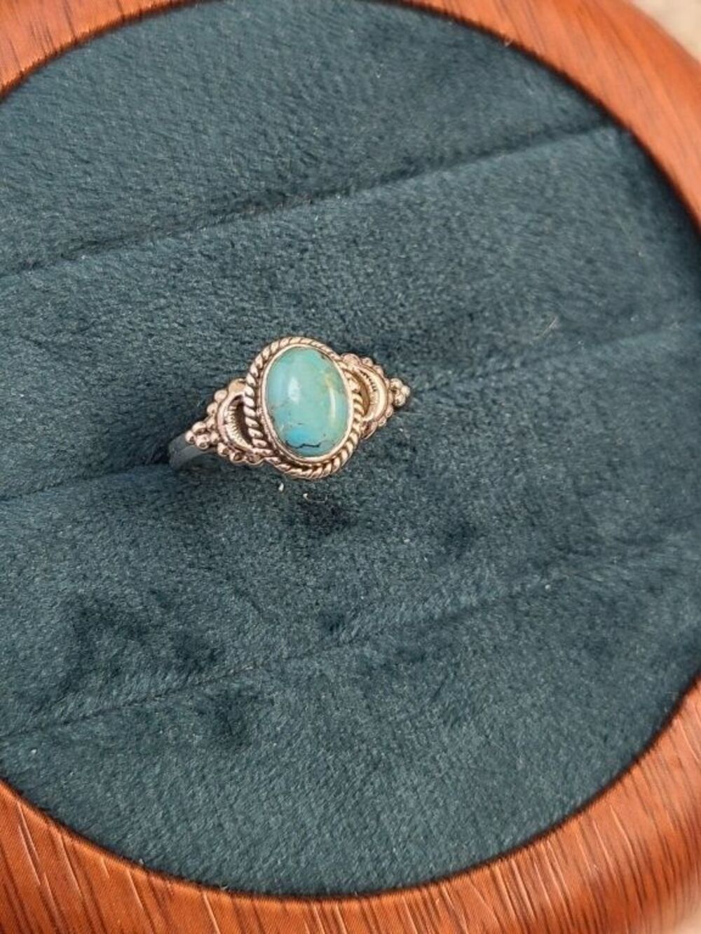 925 Sterling Silver Turquoise Ring Size 8 Oval Gem Southwestern Rope Bezel Style